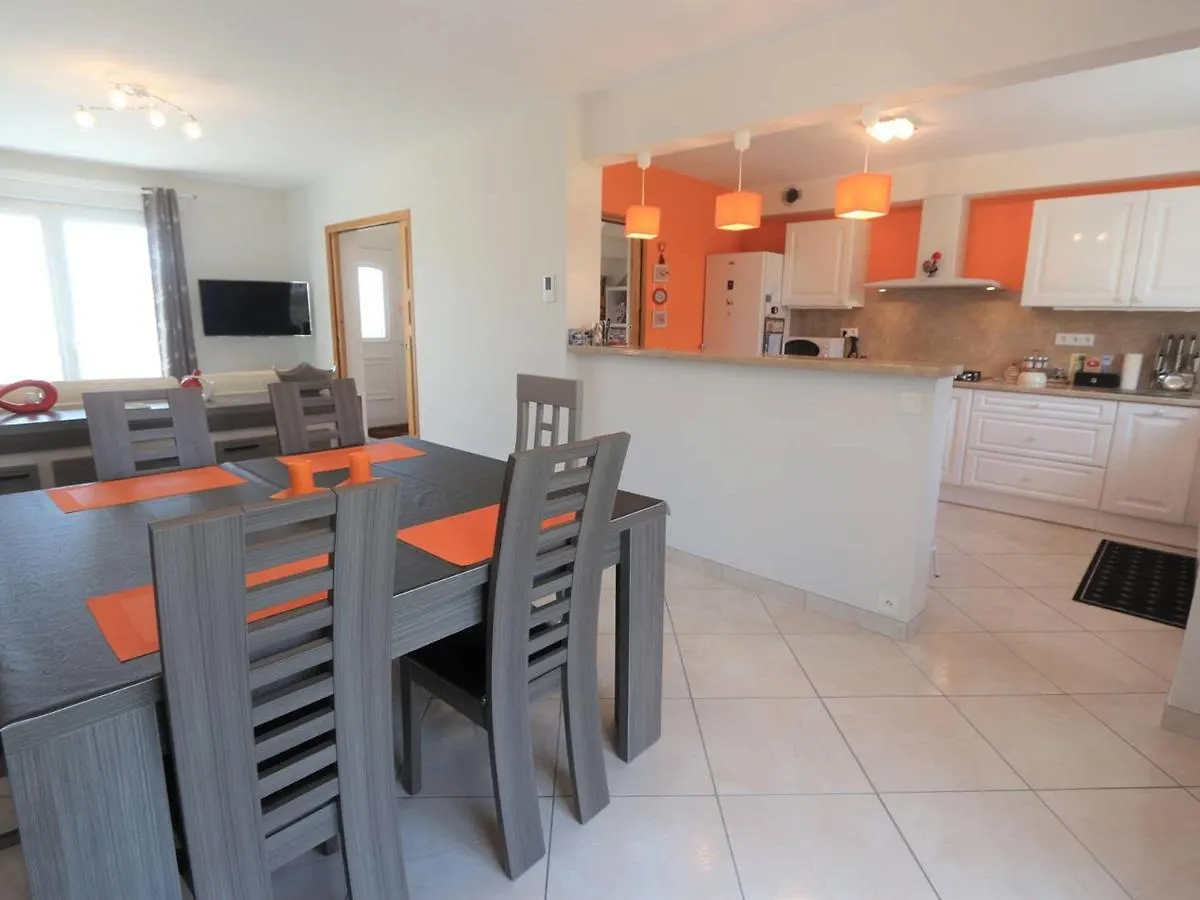 Holiday home Maison 3* Lumineuse A Fouesnant, Proche Centre, 6 Pers., Jardin, Terrasse, A 4 Km Des Plages - Fr-1-481-82 France